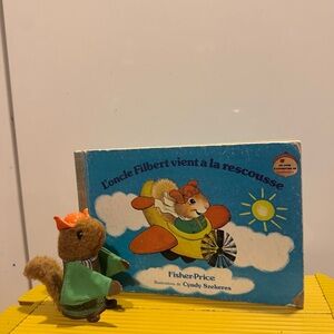 1980 Vintage Fisher-Price book & SQUIRREL finger puppet FRENCH Français